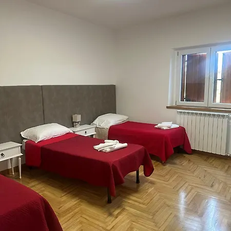 La Corte Dell'ulivo 3* Polazzo