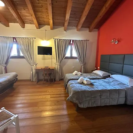 Gasthof La Corte Dell'ulivo Polazzo